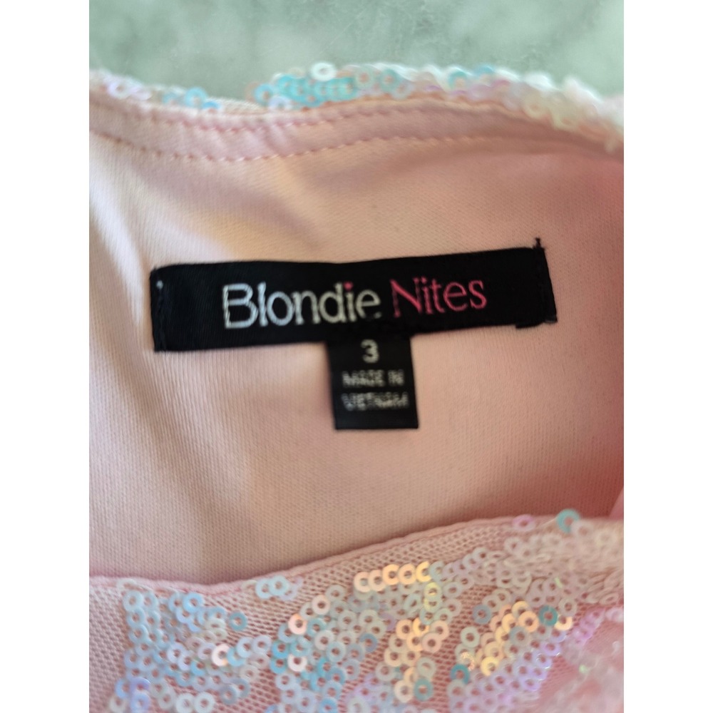 Blondie Nites Pink Iridescent Sequin Feather Cuff Mini Dress 3 Womens Juniors - Picture 6 of 12